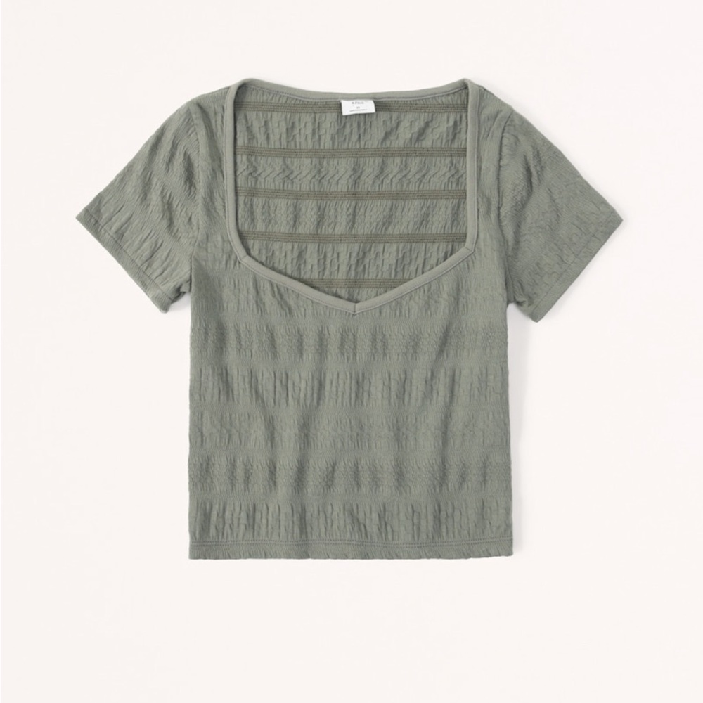 Abercrombie & Fitch top